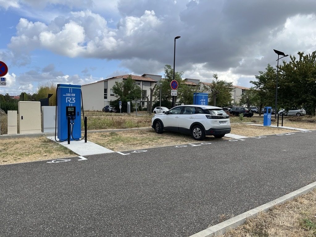 Station de recharge R3 Agen - KFC