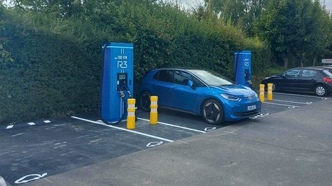 Station de recharge R3 Bonchamp-les-Laval - Intermarché