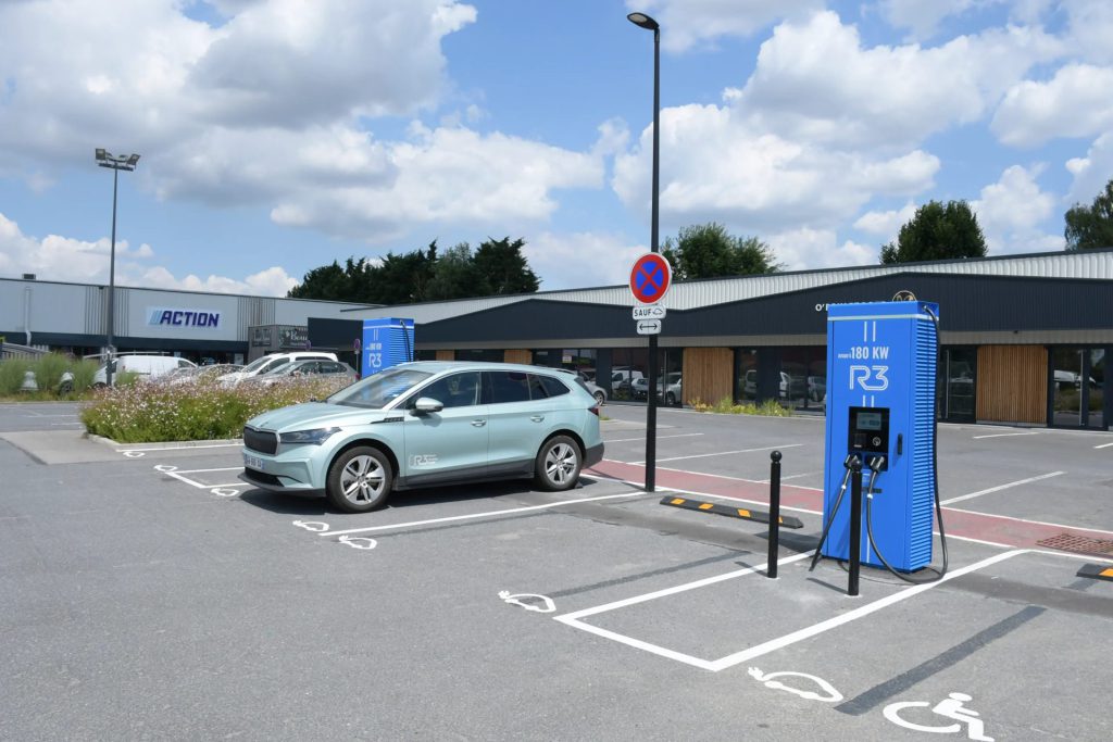 Station de recharge R3 Brebières - Sophie Lebreuilly