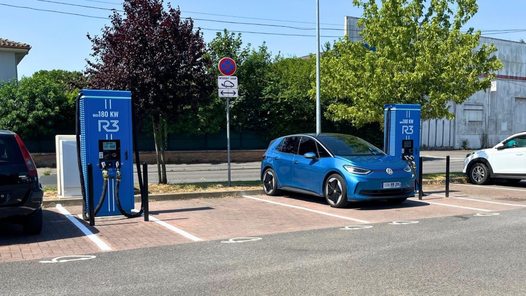 Station de recharge R3 Bruay-sur-l'Escault - Aldi