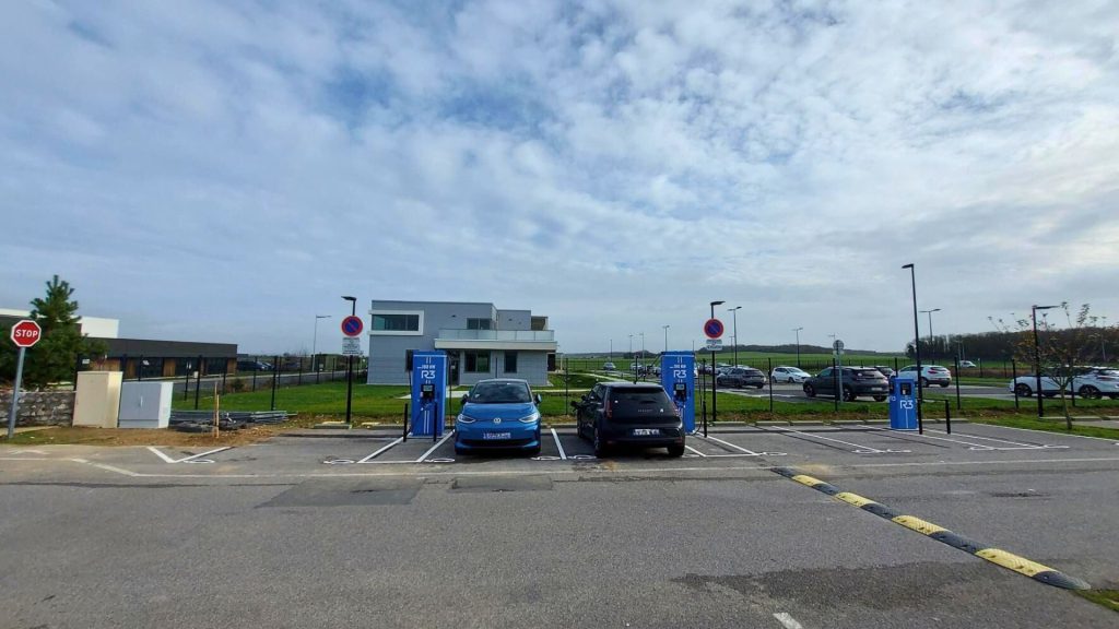 Station de recharge R3 Glisy - Boulangerie Cerise