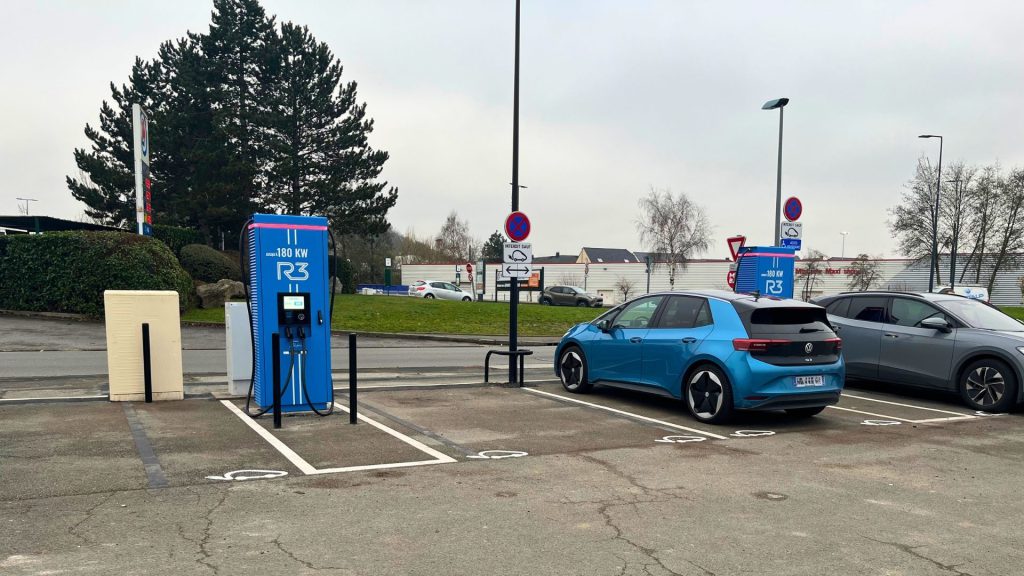 Station de recharge R3 Noeux-les-Mines - Boulangerie Louise