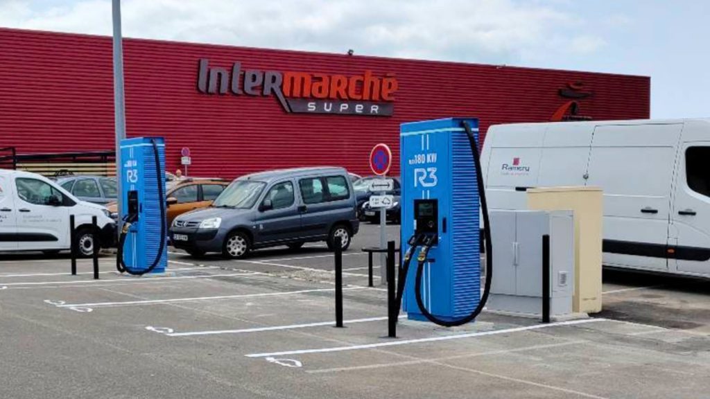 Station de recharge R3 Saint-Etienne-au-Mont - Intermarché