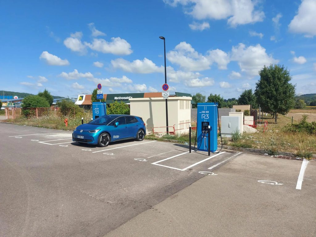 Station de recharge R3 Tonnerre - Chaussea