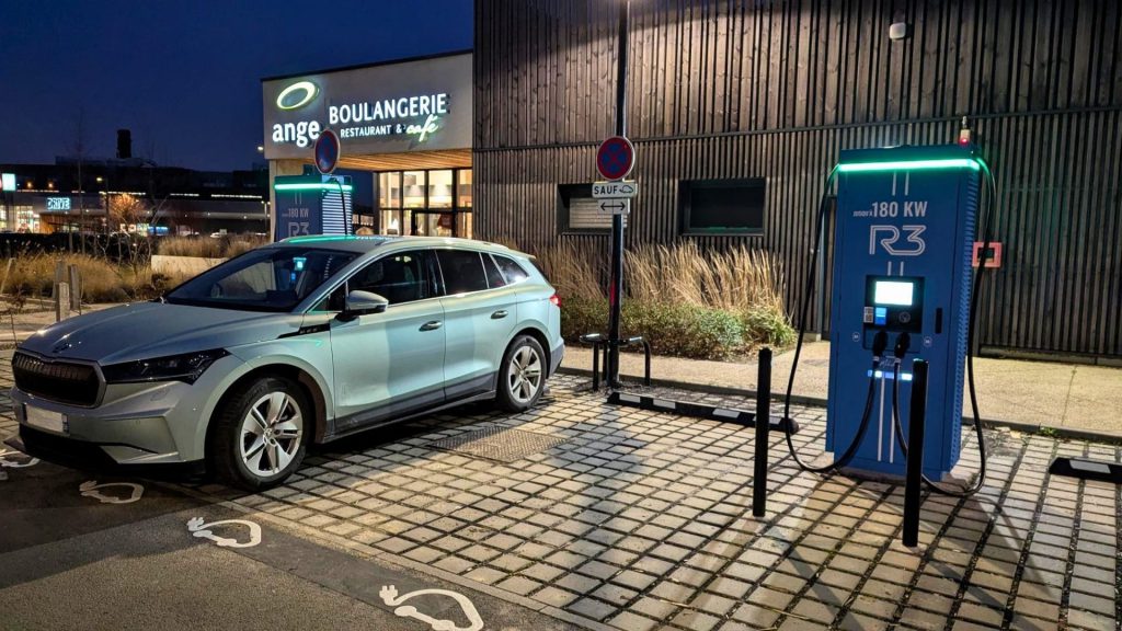 Station de recharge R3 Villeneuve-d'Ascq - Boulangerie Ange