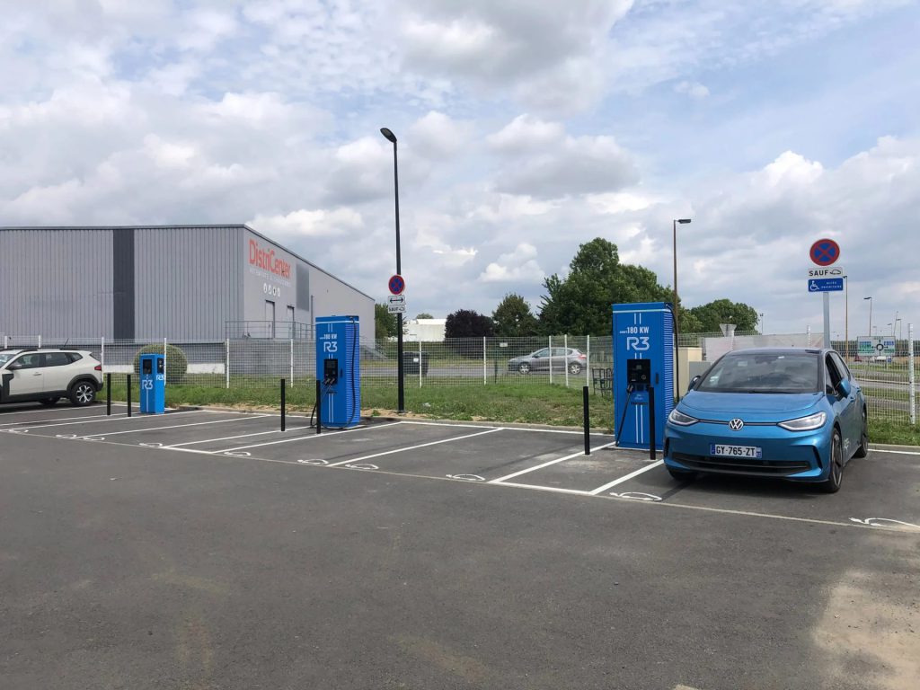 Station de recharge R3 Viry-Noureuil - Sophie Lebreuilly